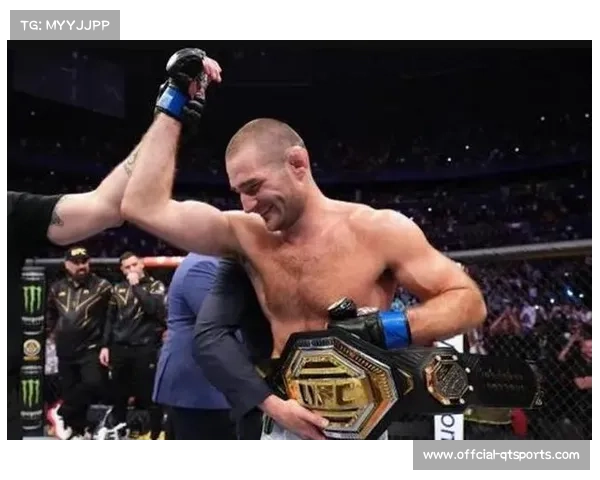 奇马耶夫碾压普莱西斯，五回合控制夺中量级金腰带